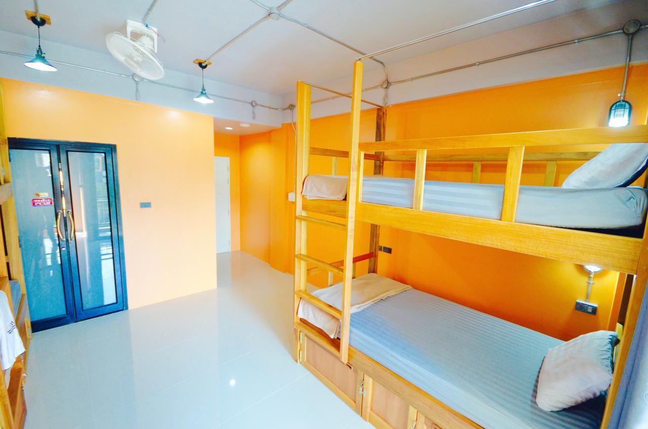 Nomad Hostel Krabi Zewnętrze zdjęcie