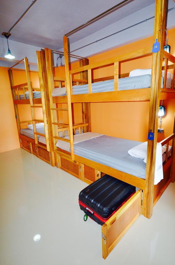 Nomad Hostel Krabi Zewnętrze zdjęcie