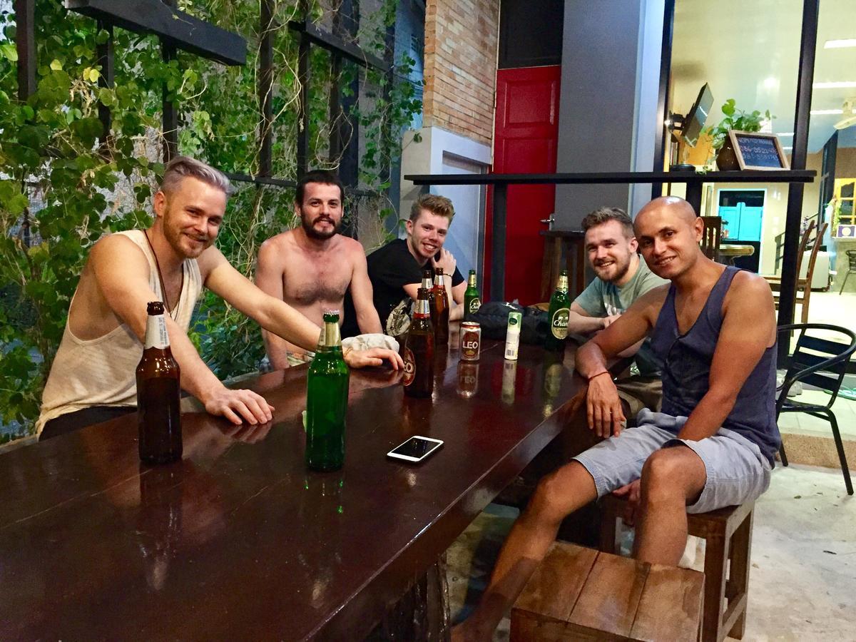 Nomad Hostel Krabi Zewnętrze zdjęcie